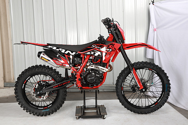 Кроссовый мотоцикл Sanchez Bandit CB300F